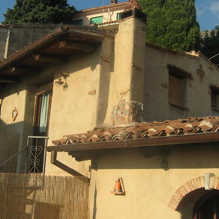 מראטיאה B&B La Torretta מראה חיצוני תמונה